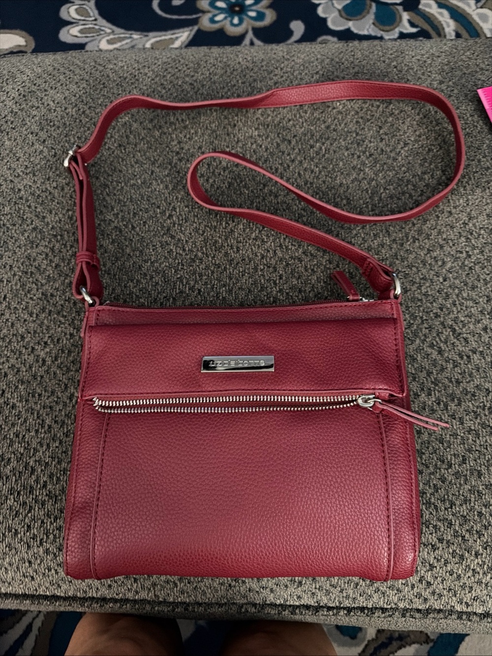 Women's Crossbody Bag in Deep Burgundy Liz Claiborne NEW